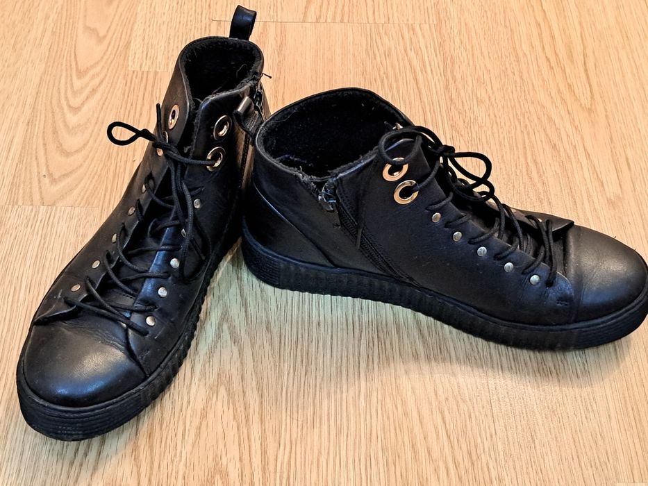 Ghete piele damă