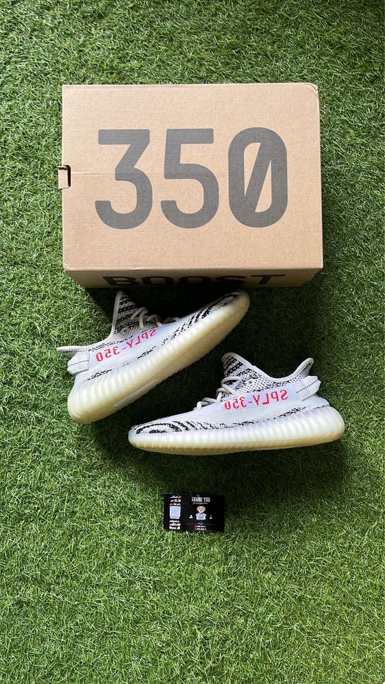 yeezy 350 zebra