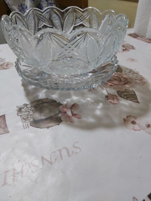 Продам разные хрустальные вазы