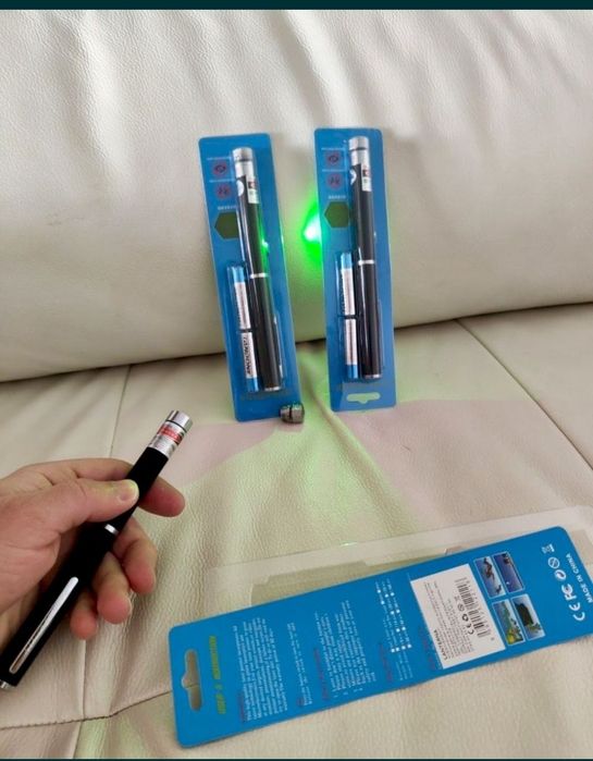 Pointer Verde , Laser Verde cu rază lungă + Baterii incluse