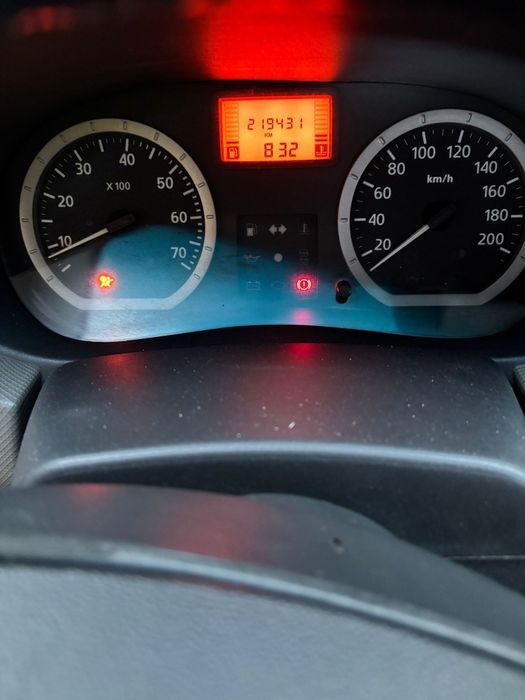 Vând sau schimb Logan