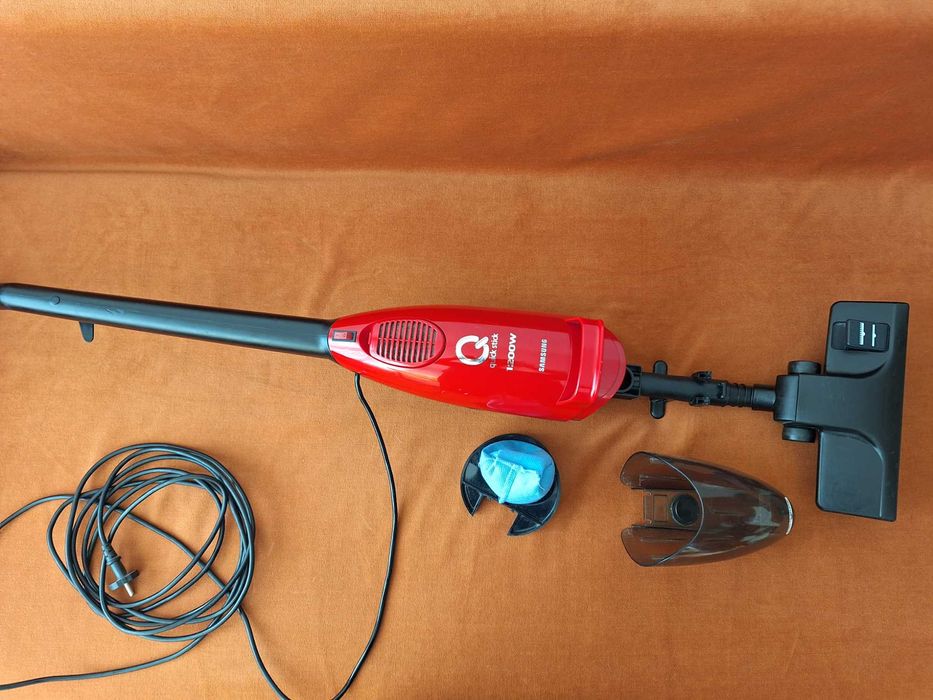 Aspirator Samsung  vertical   putere 1200W