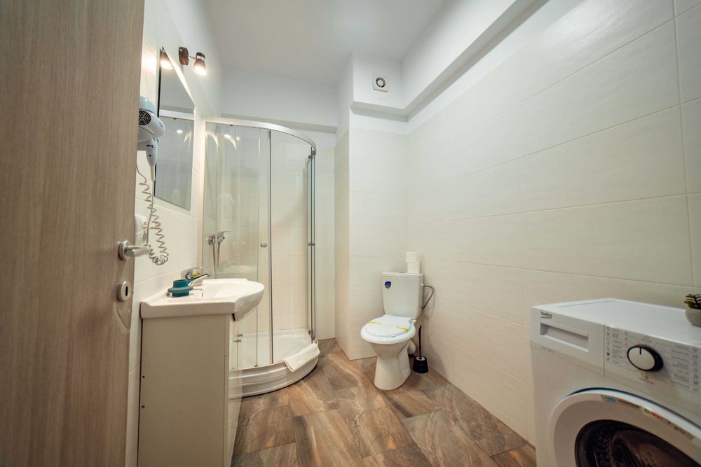 Regim Hotelier Centru Iasi #1-2-3 Camere /Vouchere / Factura F