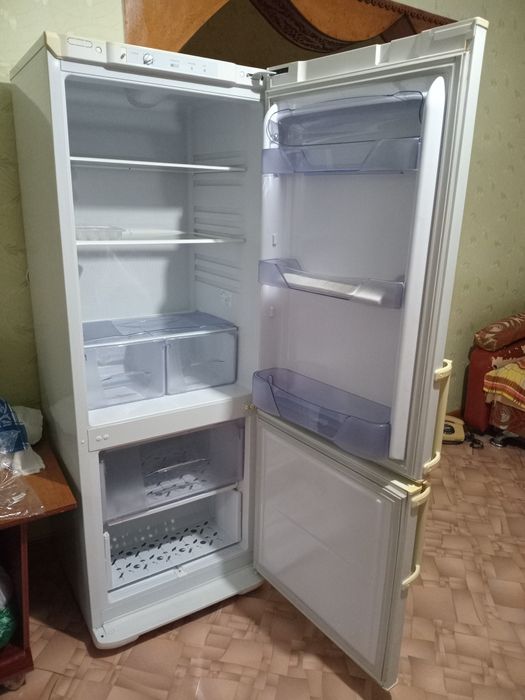 Продам холодильник