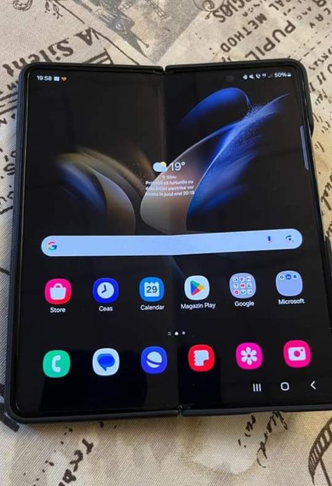 Samsung Z Fold 4