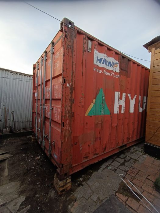 Продам контейнер 20 футов