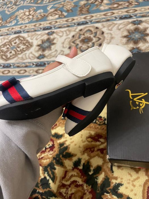 Продам туфли детский