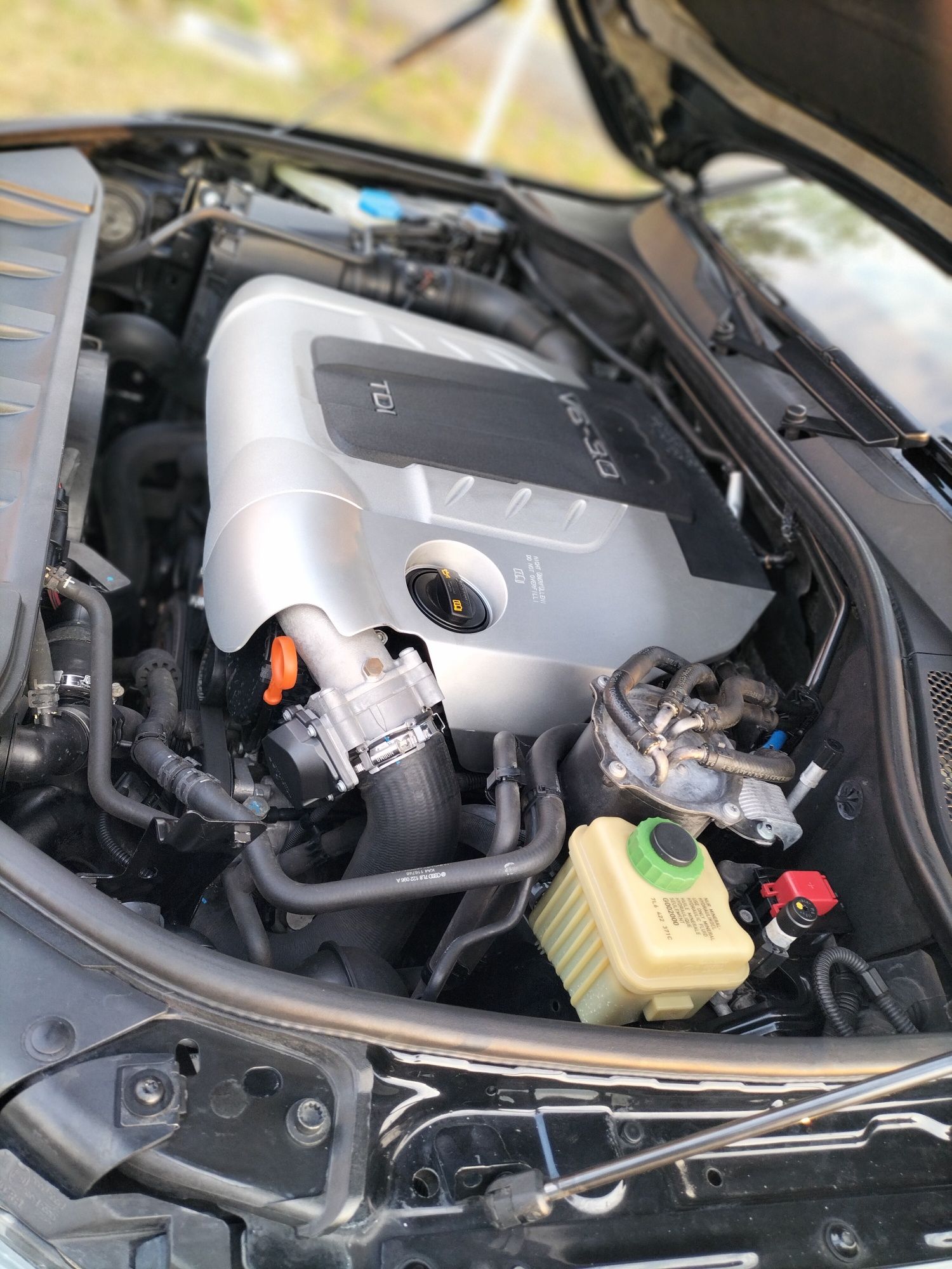 Audi Q7 3.0 tdi full