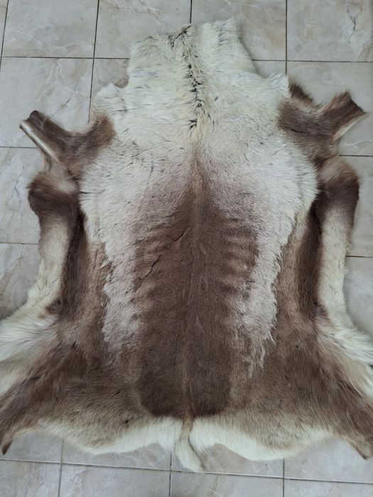 Covor-blană naturală de ren