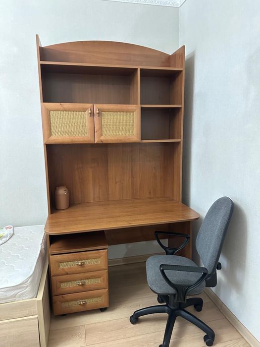 Письменный шкаф из МДФ