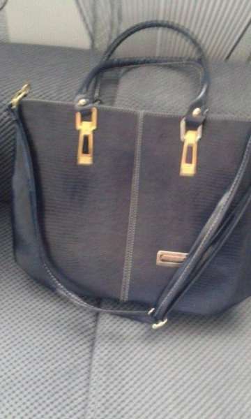 нова дамска чанта