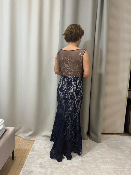 Продам вечерние платья