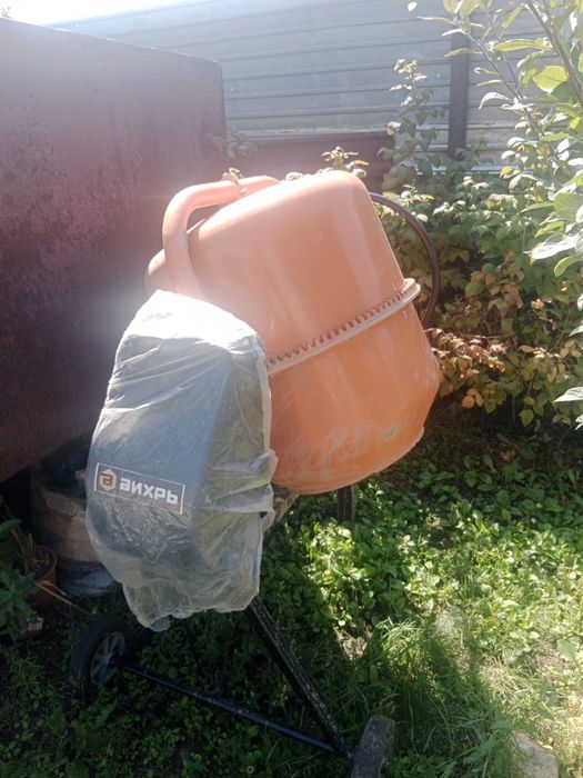 Продам бетонамешалку