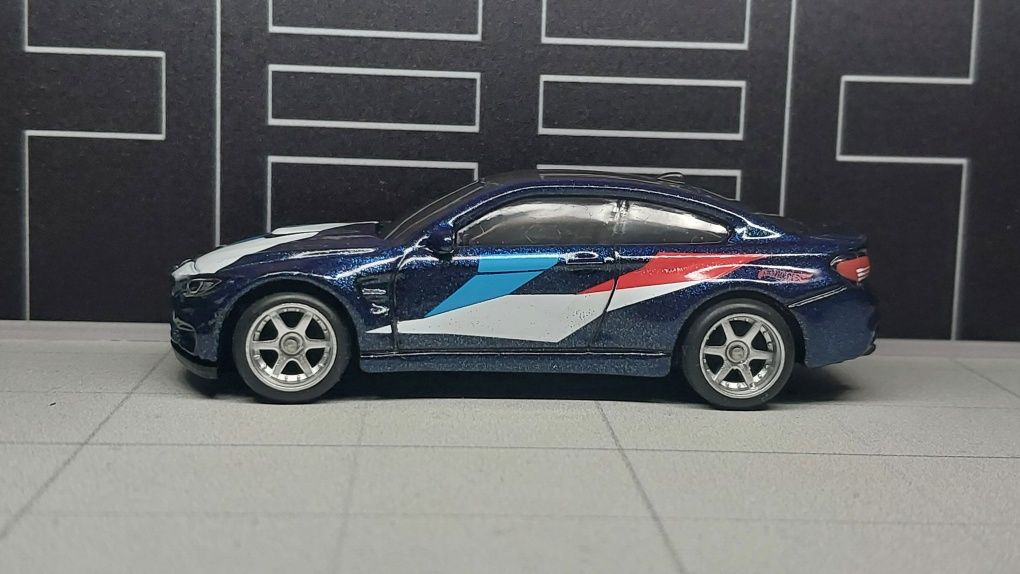 Hot wheels BMW M4