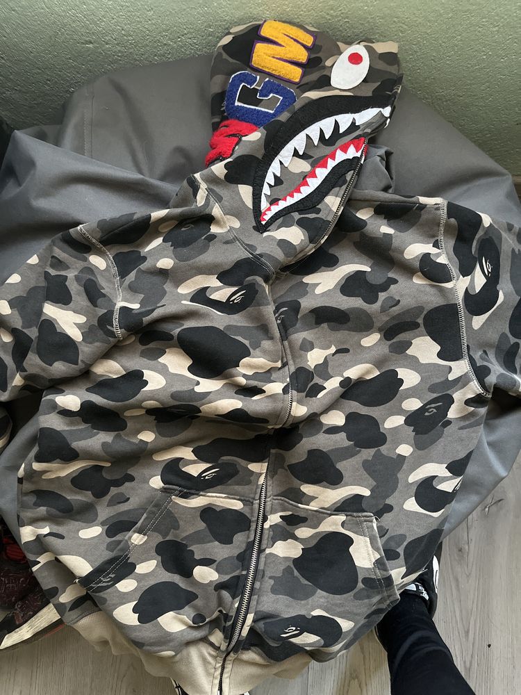 Оригинално горнище на Bape