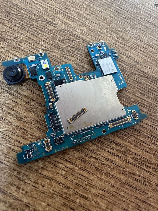 Reparatii telefoane/ecrane/baterii service Gsm