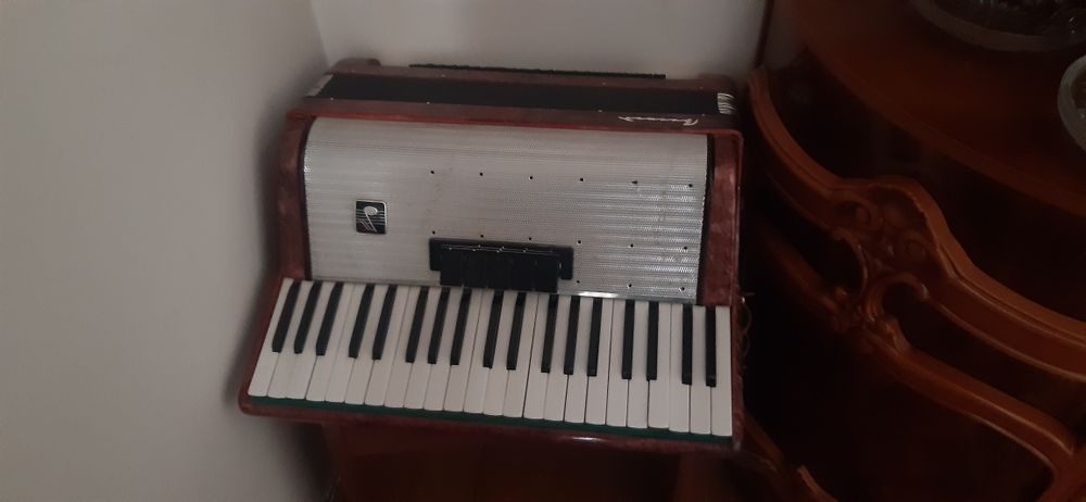 Аккордион, в отличном состоянии.