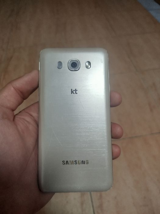 Samsung galaxy j7