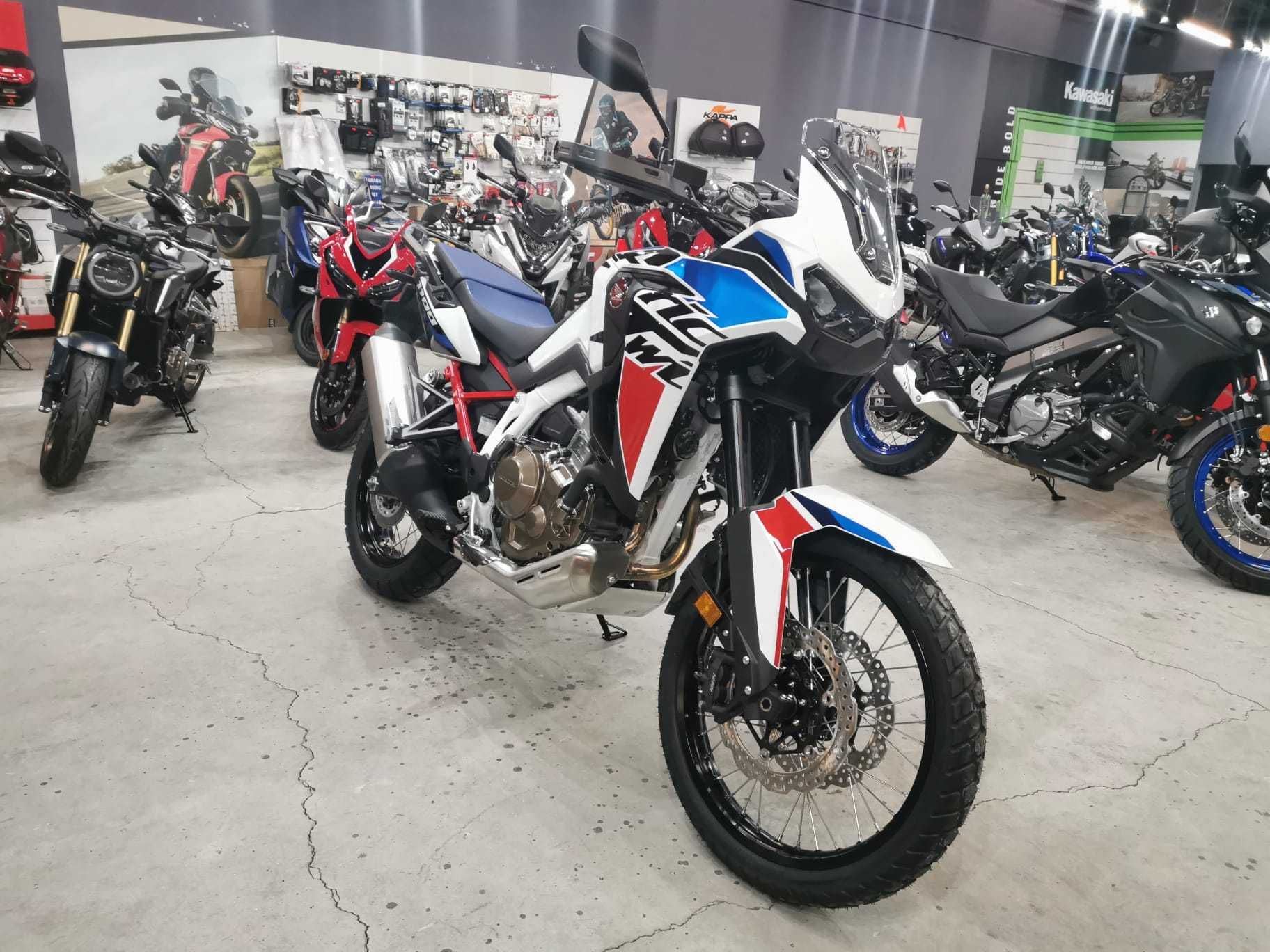 Honda CRF1100 AFRICA TWIN  manuala  -Pret PROMO Honda Constanta