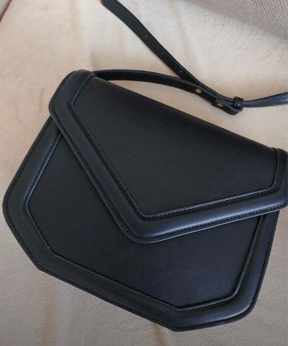 Чанта с геометричен капак Mango