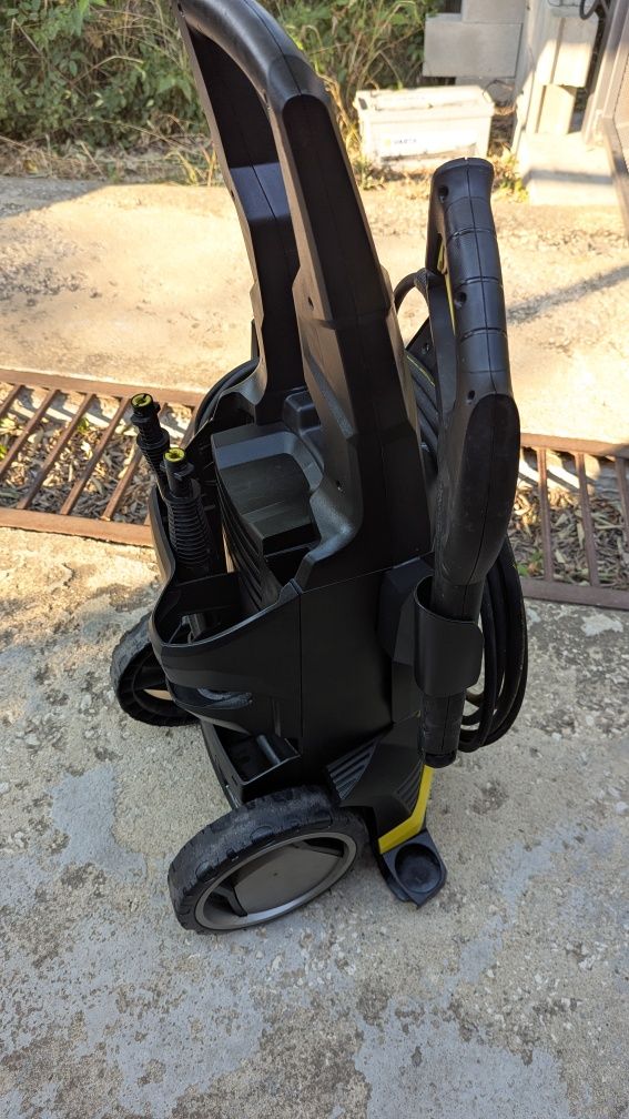 Продавам водоструйка Karcher K7.