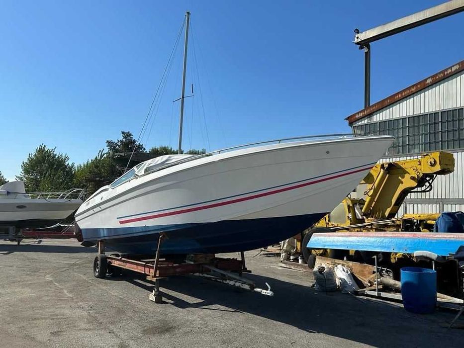 Imbarcatiune model  FORMULA 336 ,cu 2 motoare MERCRUISER 502 MAG EFI