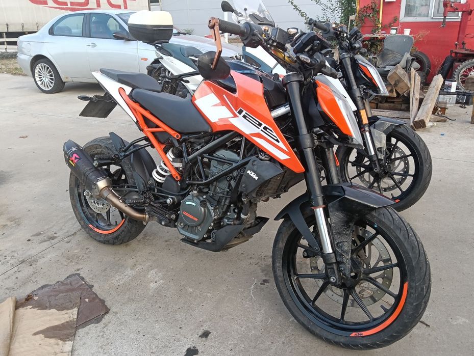 KTM 125 DUKE   A1 se poate conduce de la 16 ani