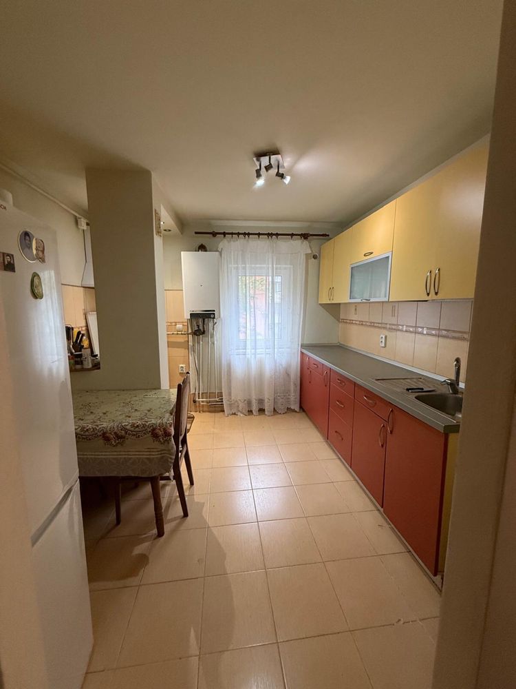 Apartament 4 camere, 80 mp, 2 băi, 2 balcoane – Etaj 1 – Dej, Cluj