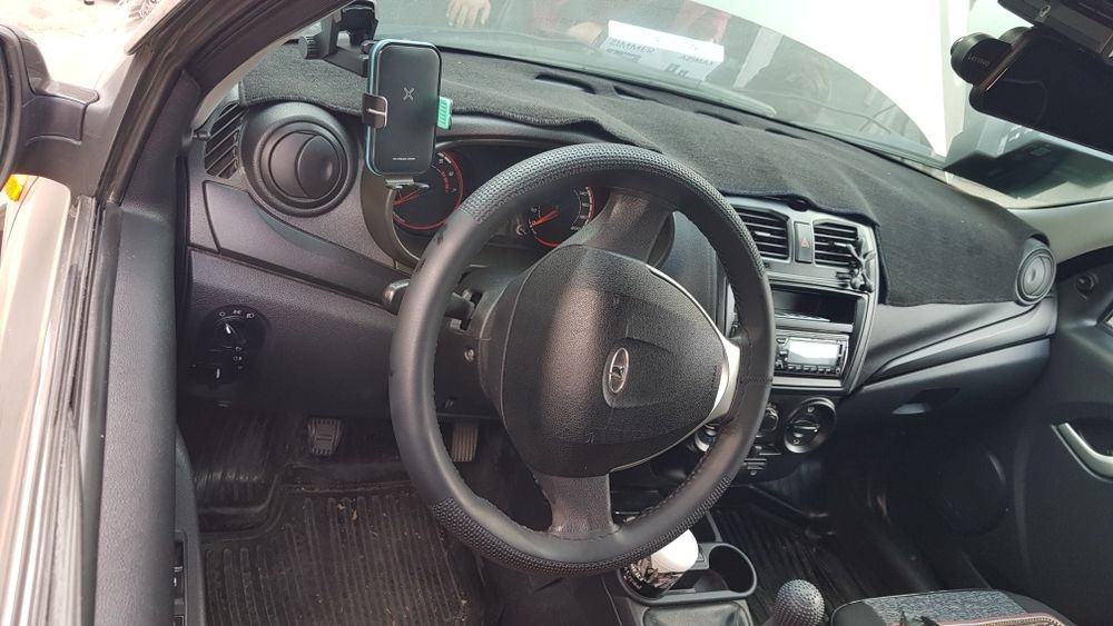 Продаю Лада калина 2