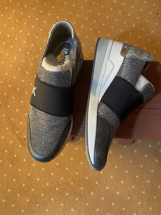 Pantofi Michael Kors, marimea 39, noi,