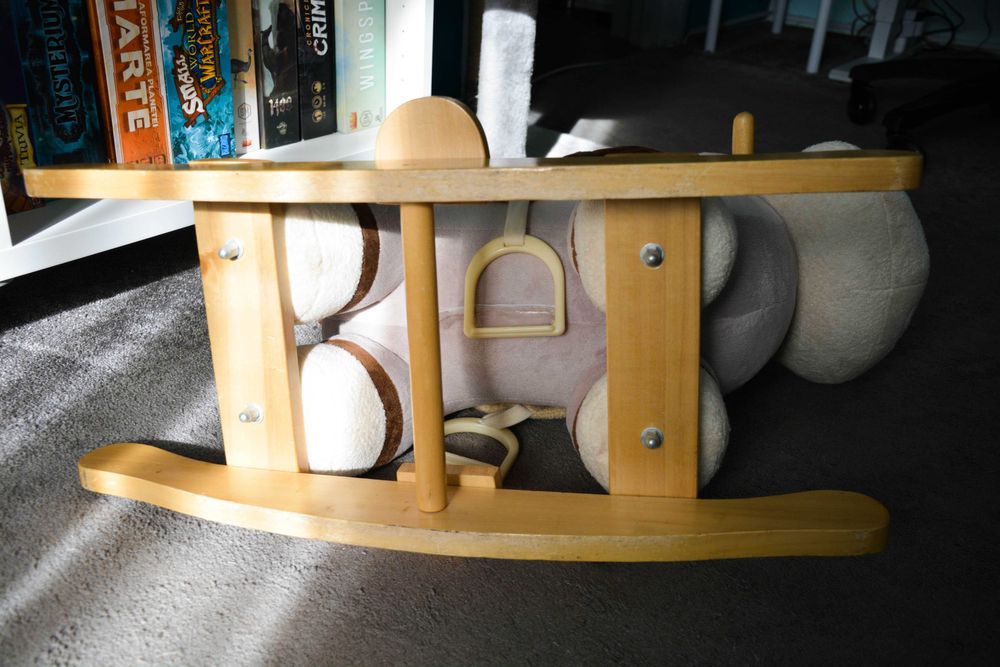 Balansoar pentru copii in forma de magarus