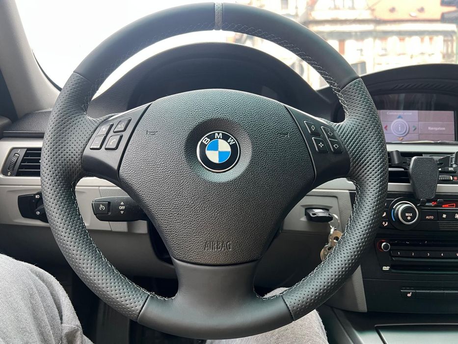 Volane retapitez,îmbrac volane în piele