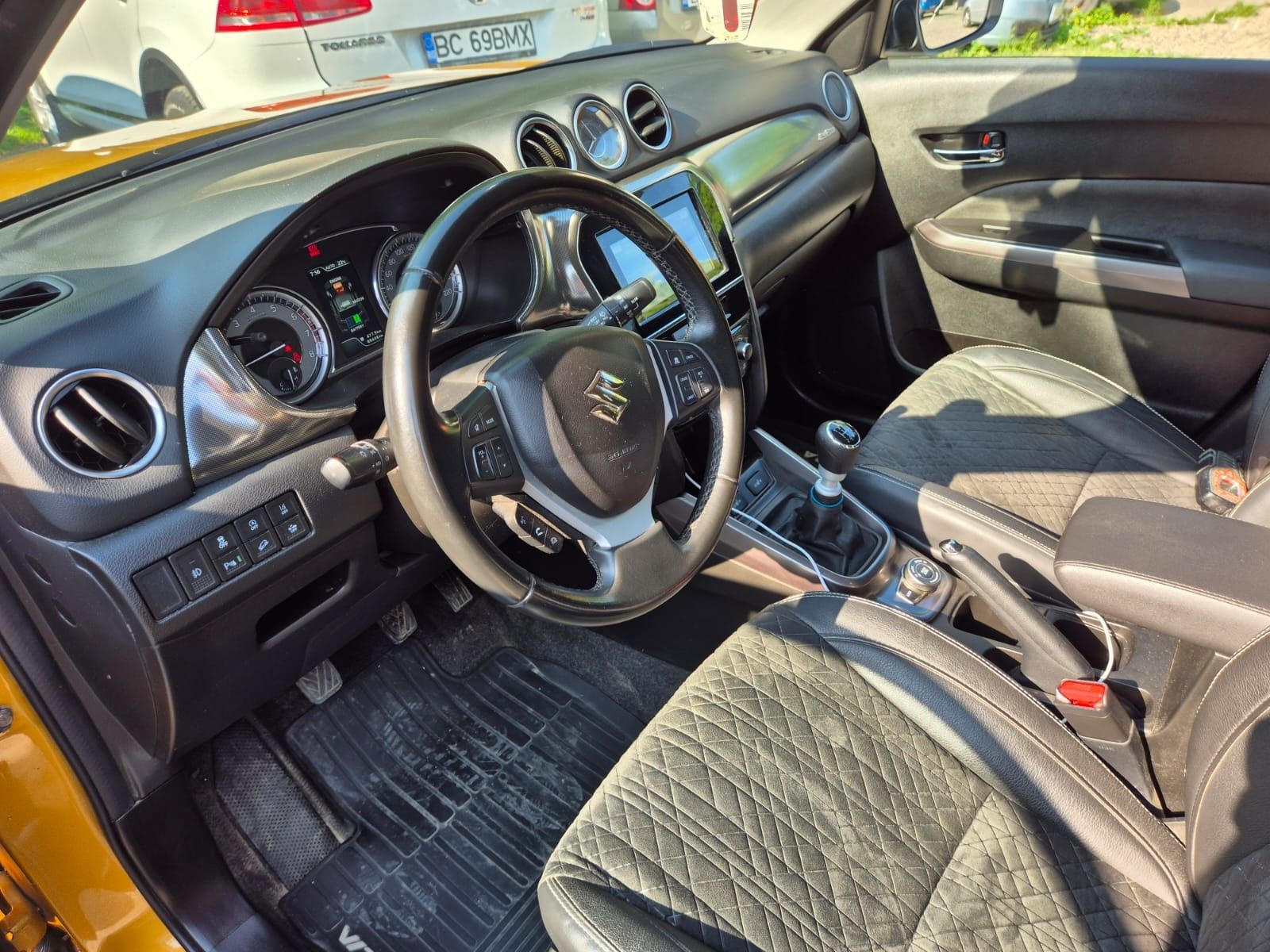 Suzuki Vitara Hybrid 1.4 Boosterjet Allgrip Spirit, fabricat în 2020,