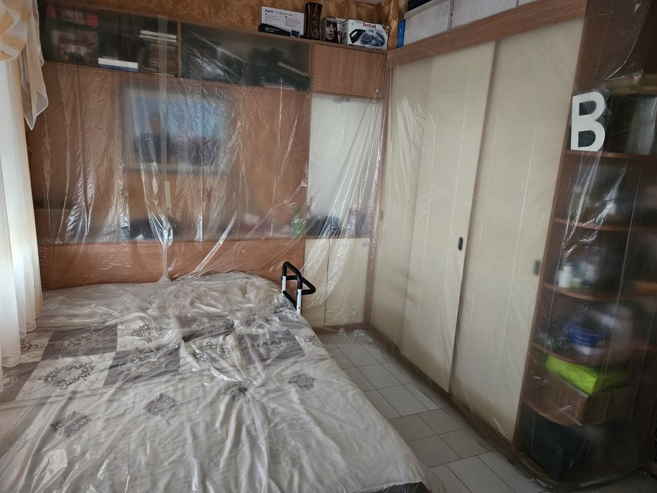 Спалня 140/200 с матрак и подмятрачна рамка с мехавизъм