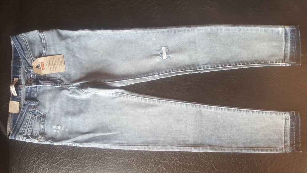 Оригинални нови детски дънки Levi's 10г за момиче