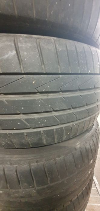 Vând anvelope sh 245/40/18