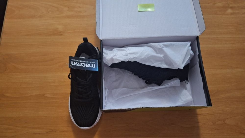 Adidașii Macron de alergare unisex
