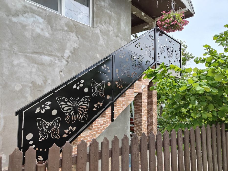 Porți,garduri,balustrade din tablă decupată pe cnc