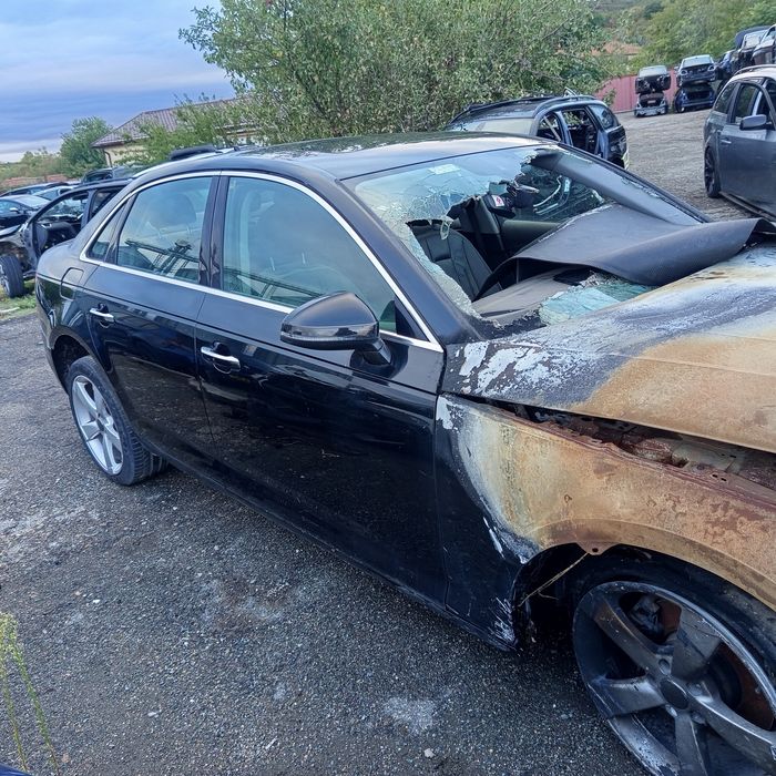 Ауди А4 В9 2.0 TFSI quattro 2016 година