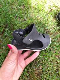 Нови сандали Nike