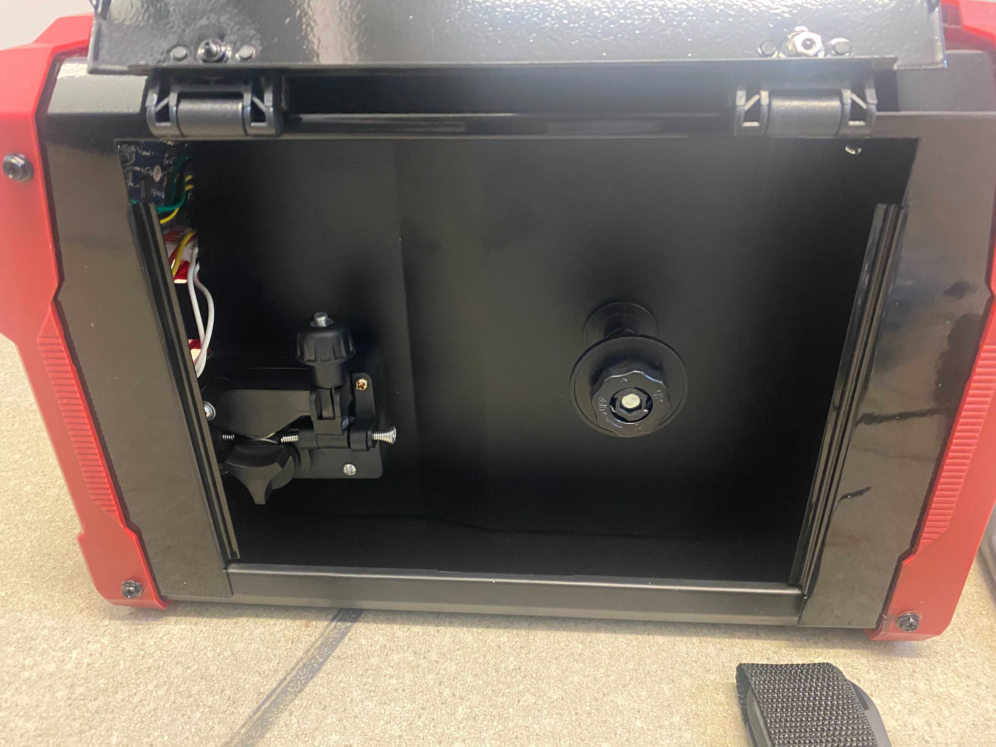 077240	Инверторен електрожен 2в1 MIG/MAG gasless & MMA 120A RD-IW40