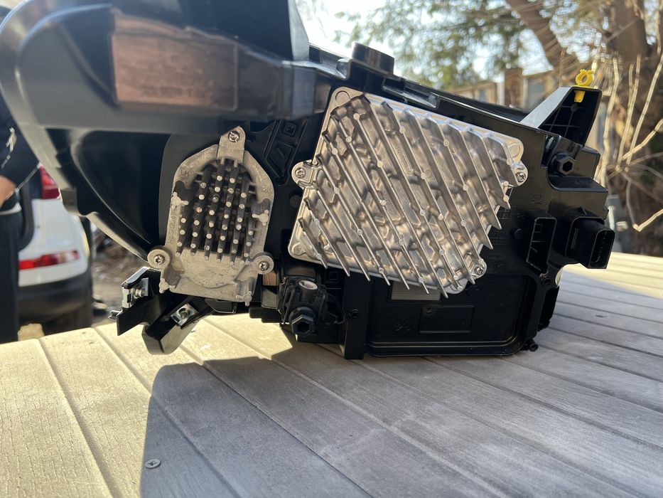 Фар ляв за Opel grandland  2024 и 2025