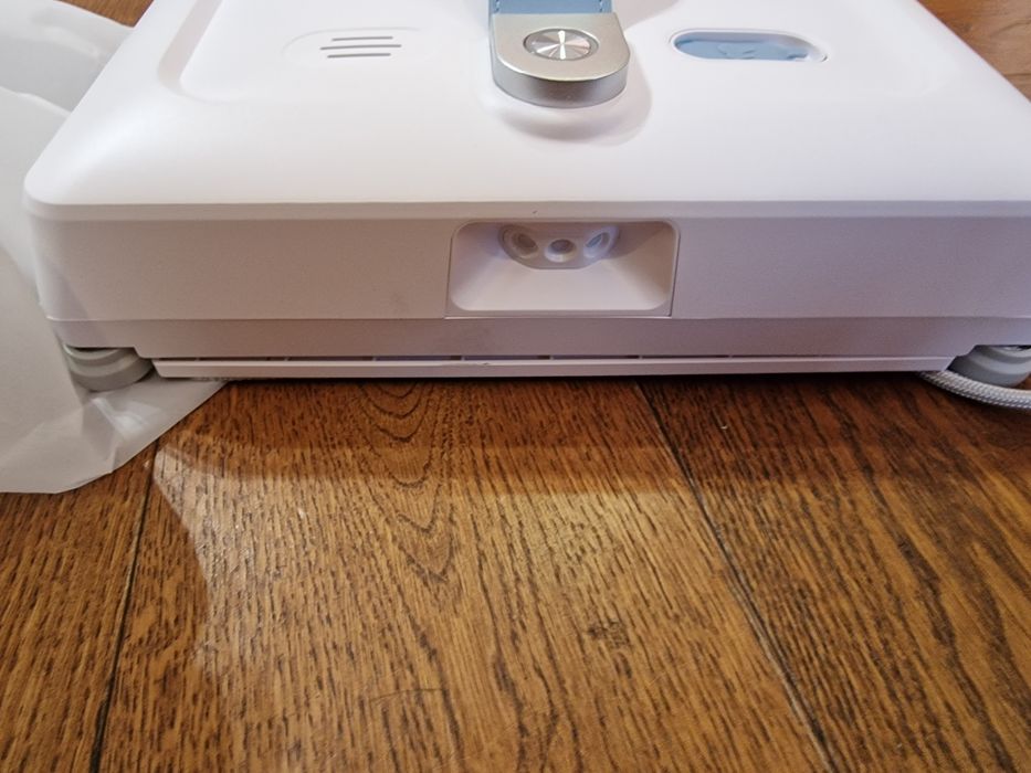 Робот за почистване на стъкла