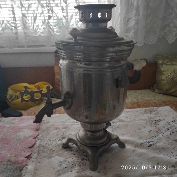 Продавам руски самовар