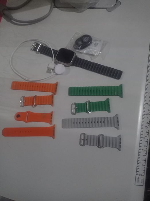 Smart soat sotiladi,ishlashi yahshi ,telefonga obmen bor