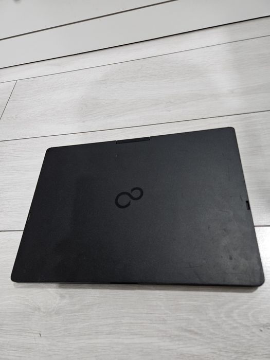 Fujitsu Lifebook T939 Tablet