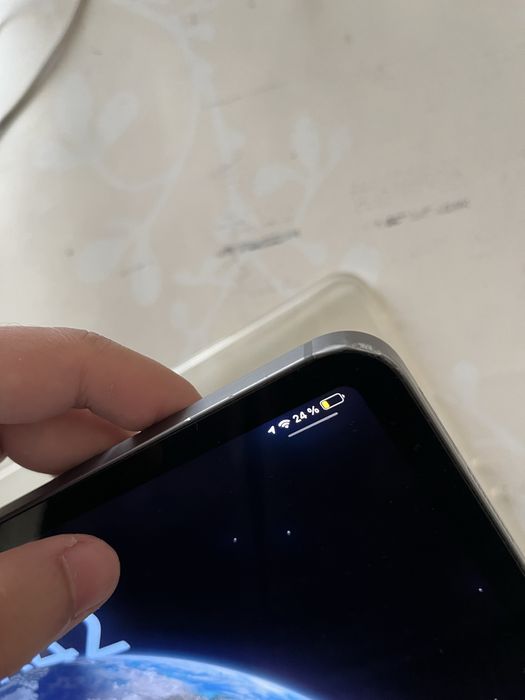 Ipad Pro 12.9 (6th gen) 256gb Apple M2 chip + ipad klaviat, 3 ta chexo