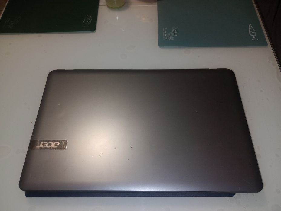 Acer Aspire E1-771, Intel i3, 8 gb ram, 1.000 gb HDD,Bluetooth, HD+