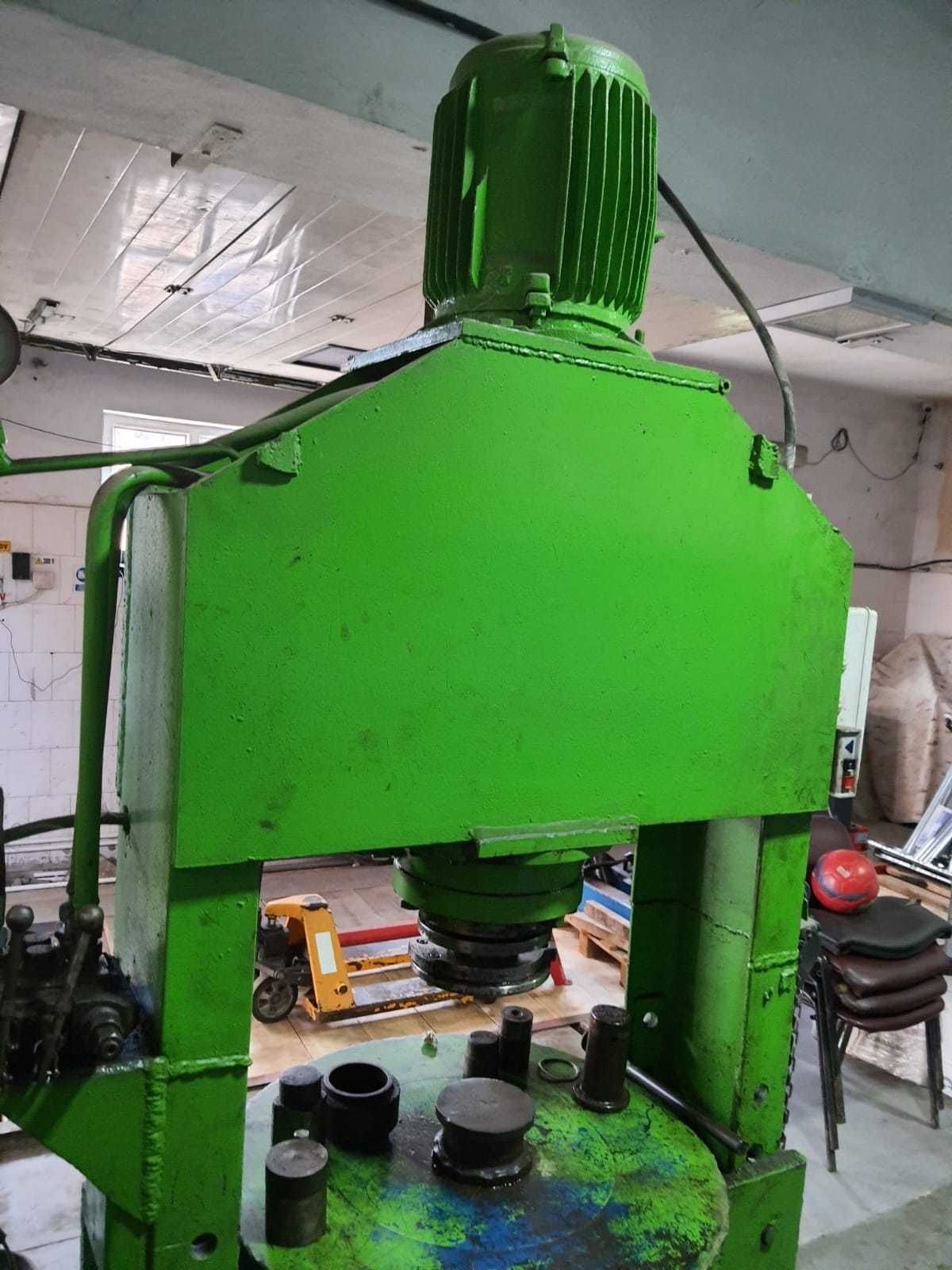Presa hidraulica 60 T,motor 9 Kw