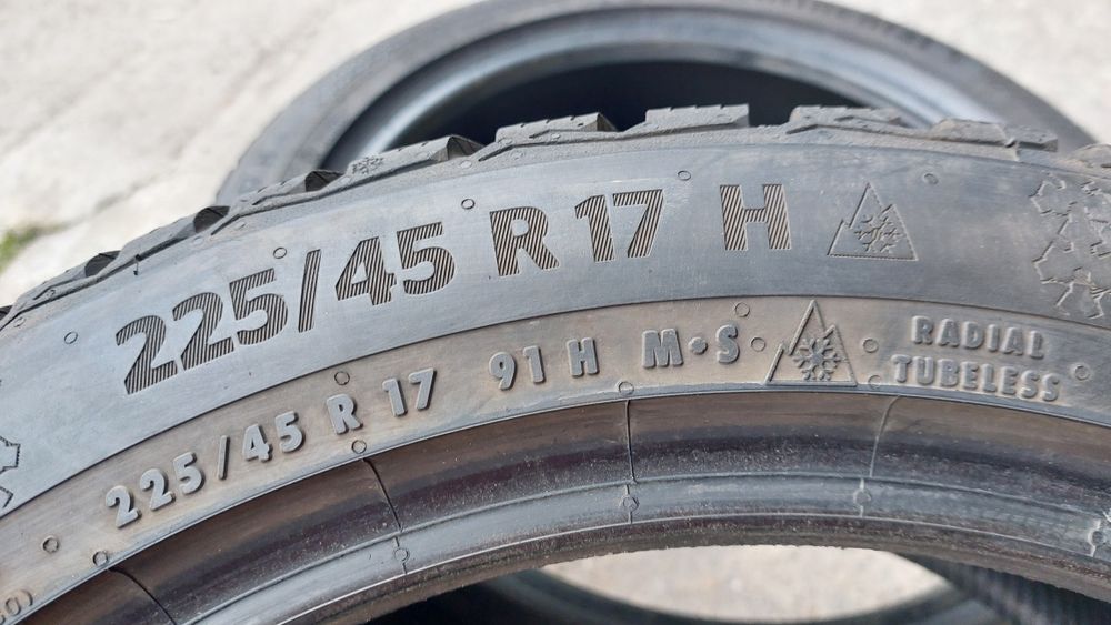 Зимни гуми 225/45/17 Continental WinterContact TS870 2 броя